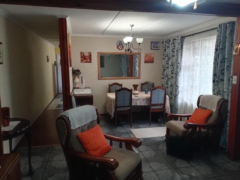 3 Bedroom Property for Sale in Portlands Western Cape